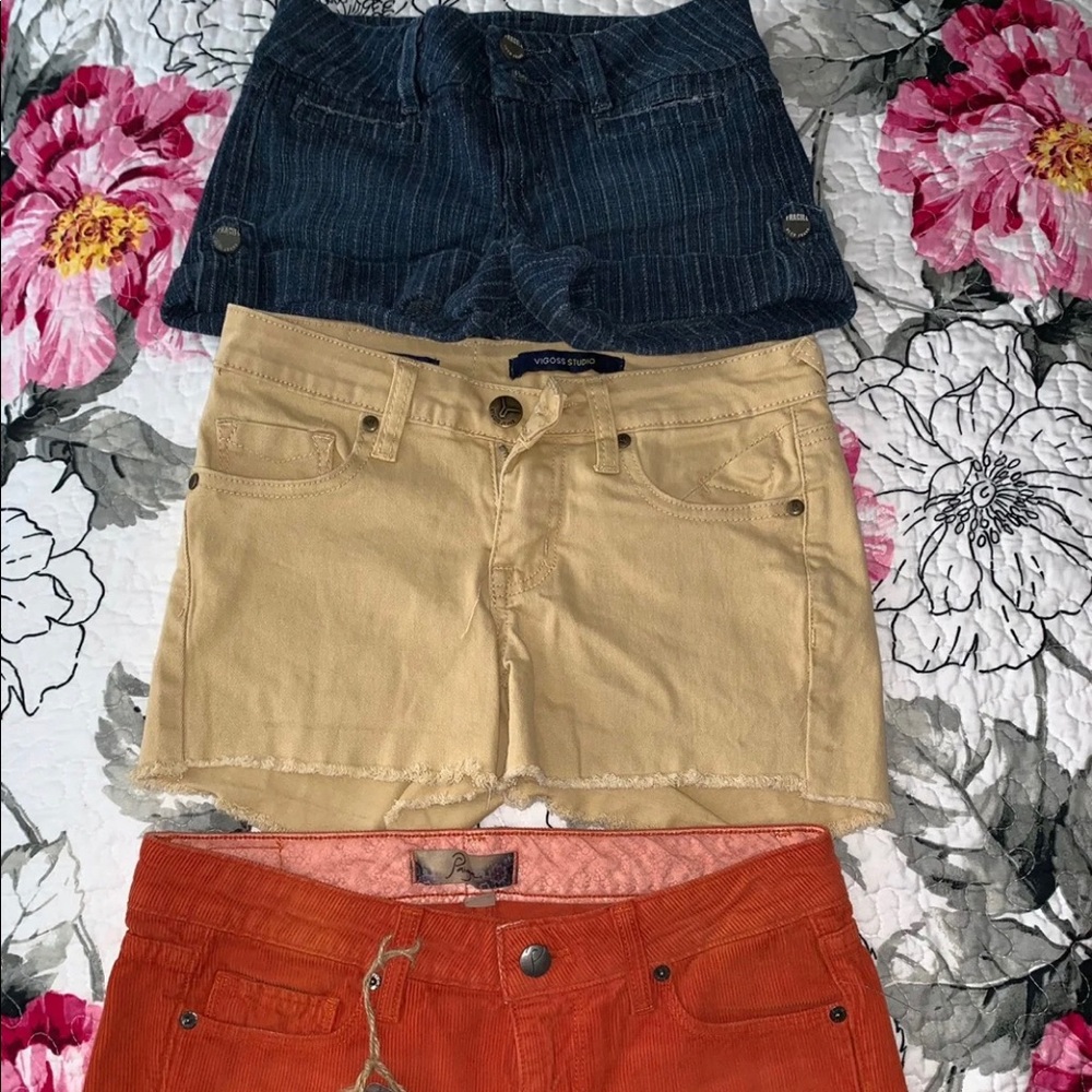 3 short size 24 fragile , vigoss studio and Paige